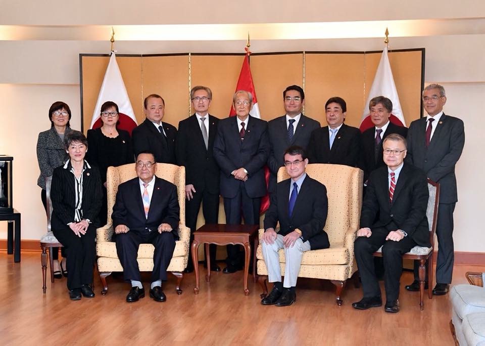 河野外務大臣のペルー日系人協会訪問
