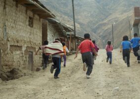 ペルー映画「マタインディオス、聖なる村」公開